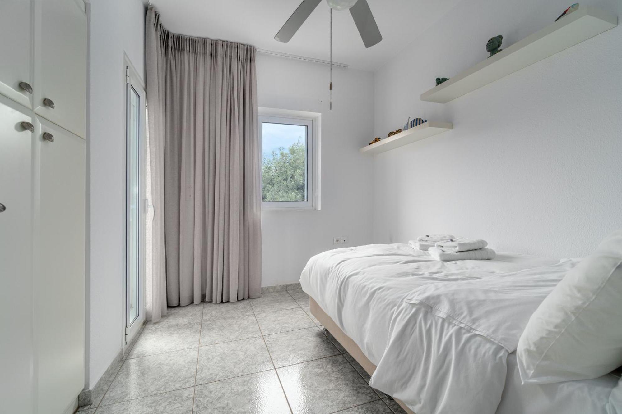 Legrena Beach House Sounion Room photo